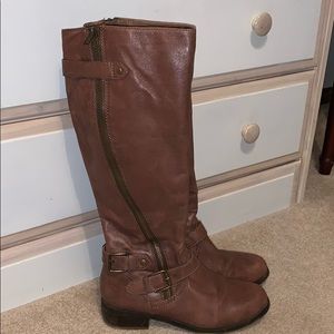 Steve Madden brown riding boots. Size 8.